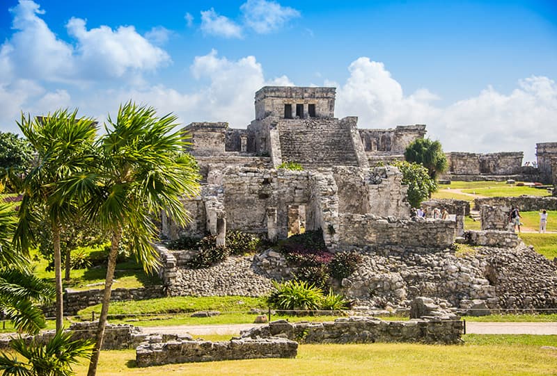 Discover the natural beauty of the Western Caribbean