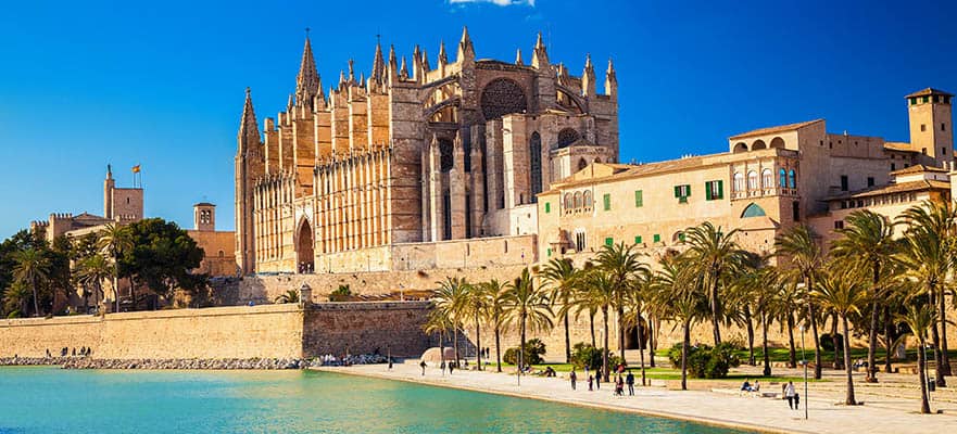 7-Day Mediterranean Round-Trip Barcelona: Italy, France & Spain