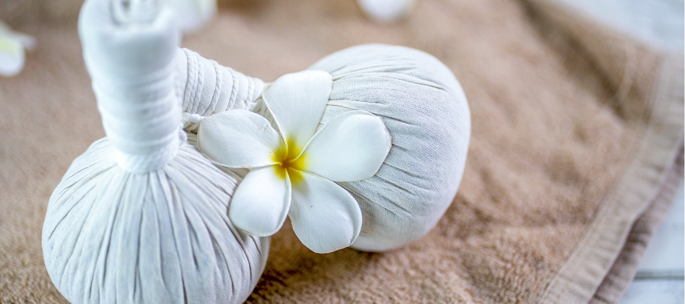 MI.gallery-spa-services-pearl-indoor-spa-pool